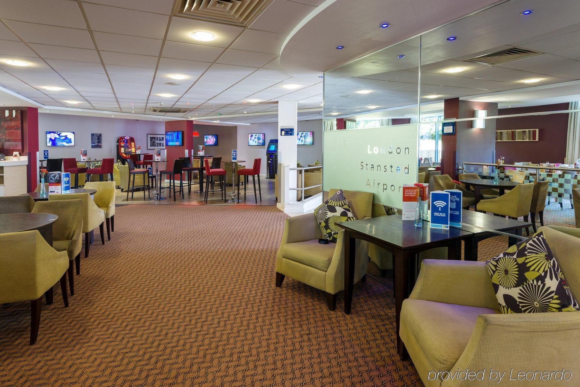 Holiday Inn Express London Stansted Airport, An Ihg Hotel Stansted Mountfitchet Kültér fotó