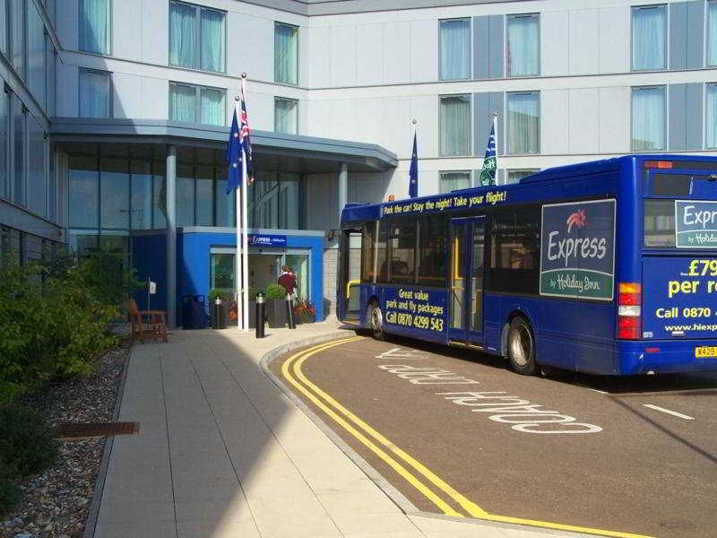 Holiday Inn Express London Stansted Airport, An Ihg Hotel Stansted Mountfitchet Kültér fotó